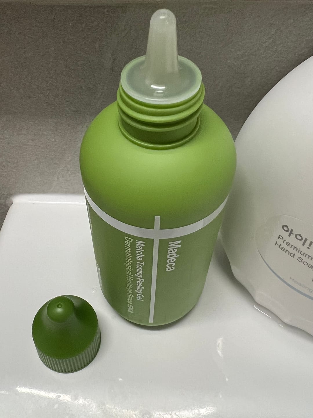 Customer photo review of Madeca Matcha Toning Peeling Gel 150ml