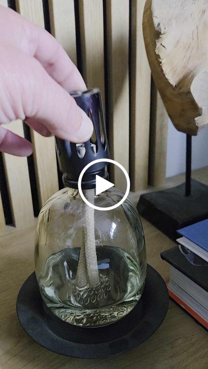 Customer video review of Maison Berger Navulling - voor geurbrander - Beneath the Christmas Tree - 500 ml