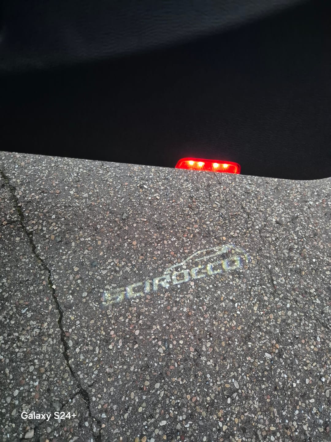 Customer photo review of Volkswagen Door lights SCIROCCO  Logo  Nr. 63  (quantity 1 = 2 Logo Films /2 door lights）