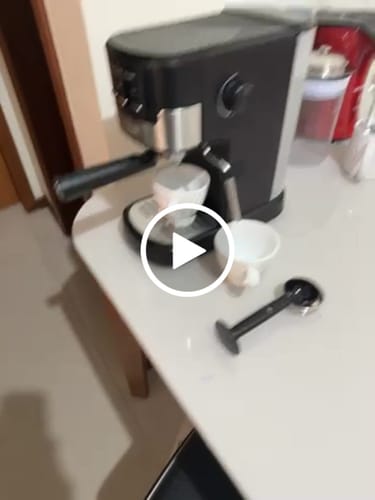 Customer video review of Cafeteira Elétrica Mondial C-20-ec Espresso 20 Bar 1200w