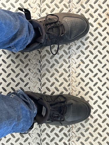 Customer photo review of Tenis Roof Mid Men
