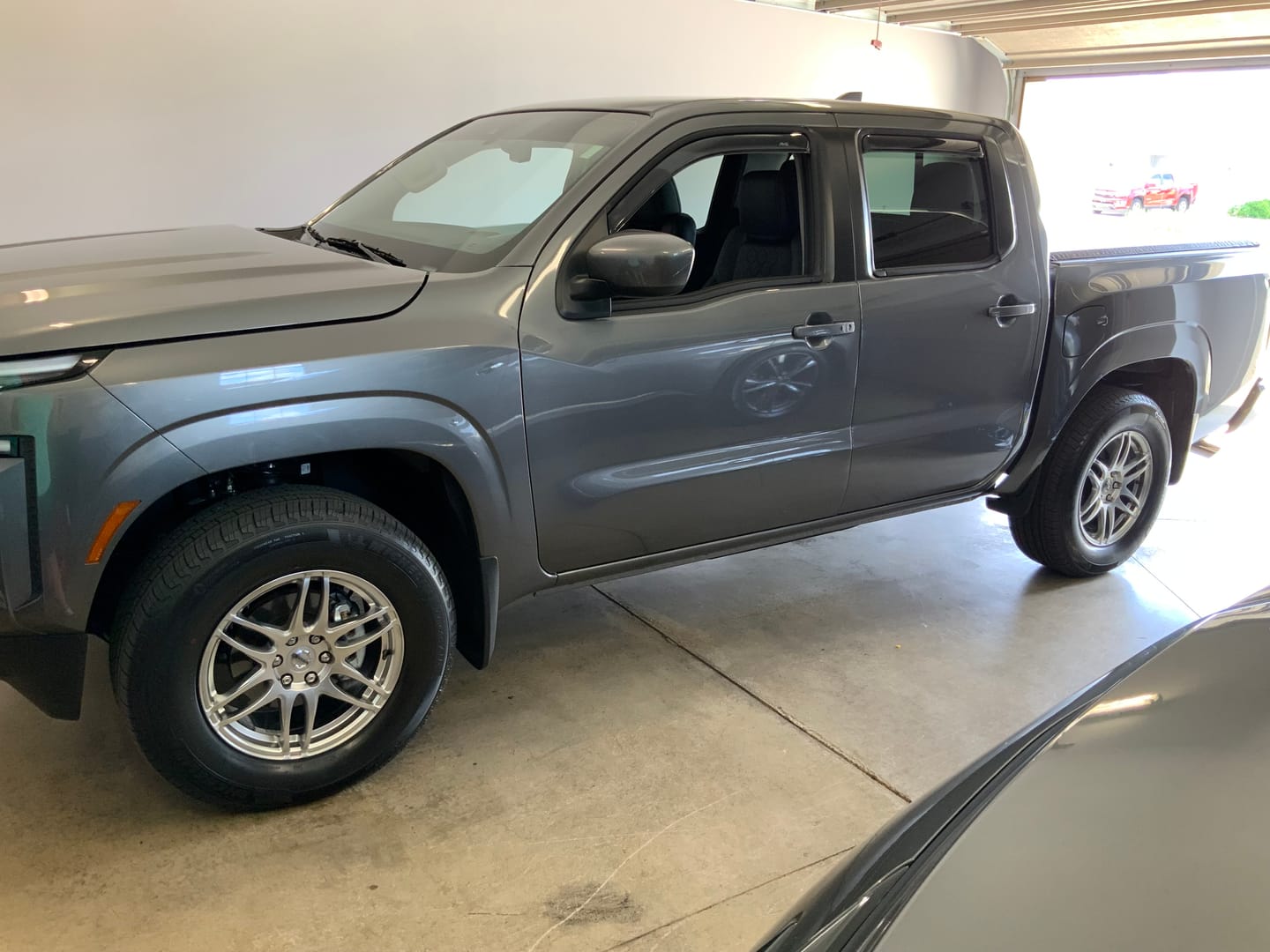 Customer photo review of BLACKLINE® BLACKOUT TRIM & TIRE DRESSING