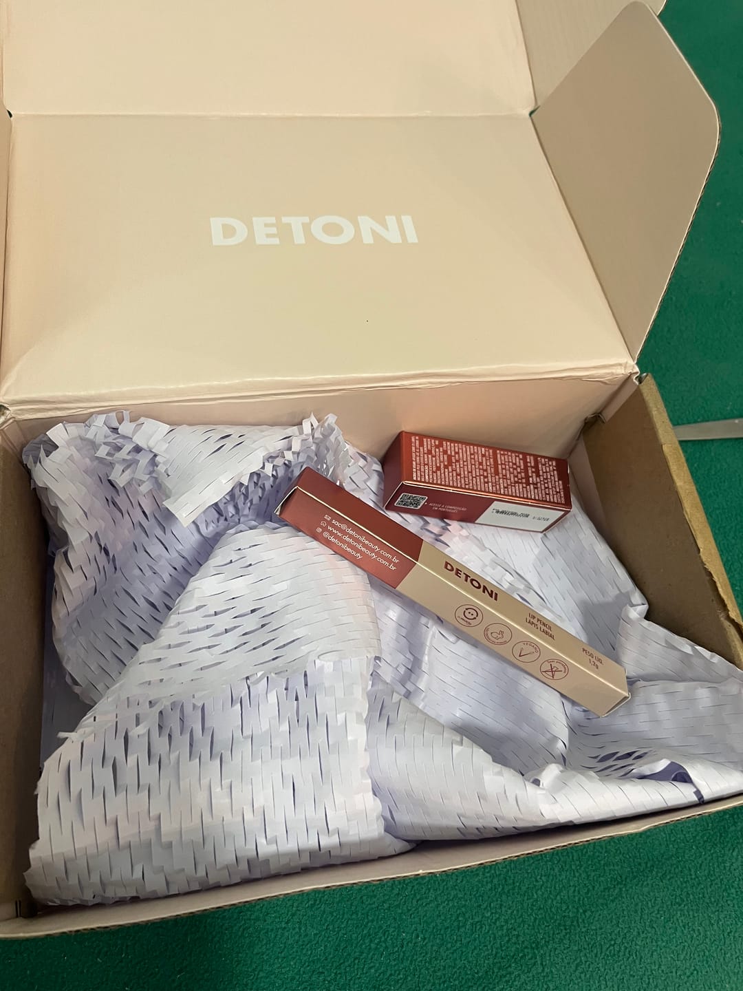 Customer photo review of KIT ICONIC LIPS | 200 NATURAL ROSE