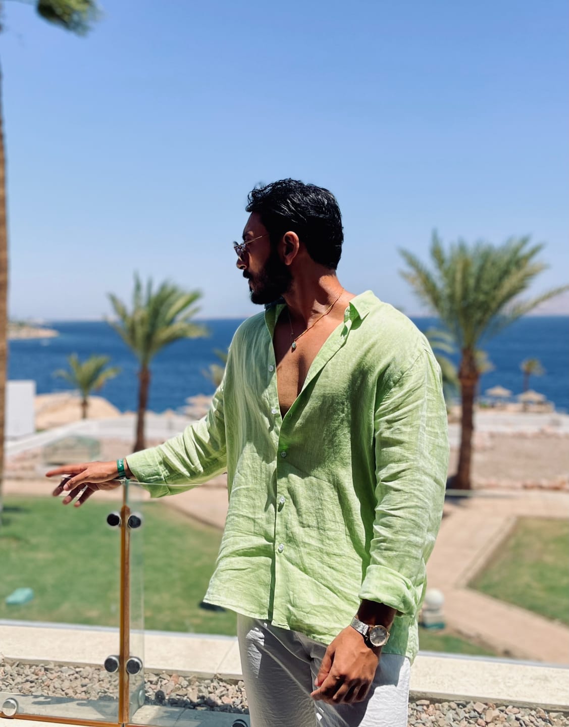 Customer photo review of Men's Green Melange Linen Shirt
