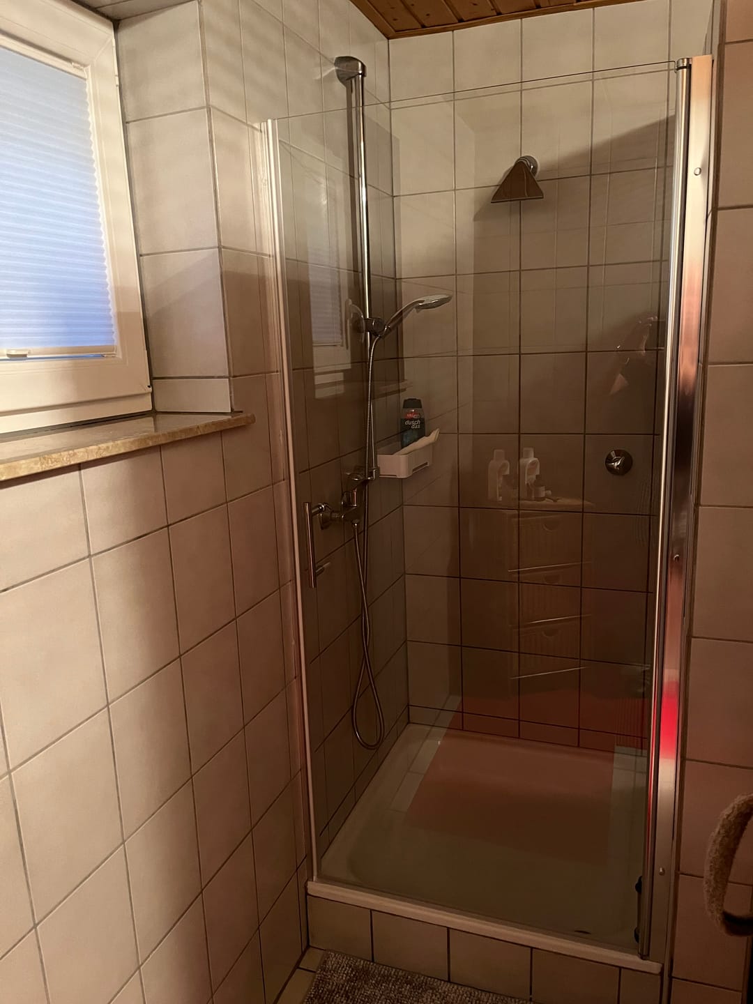 Customer photo review of SONNI Dusche Nischentür Duschtür ESG Glastür mit Nano Beschichtung 70-90cm Höhe 185/195cm
