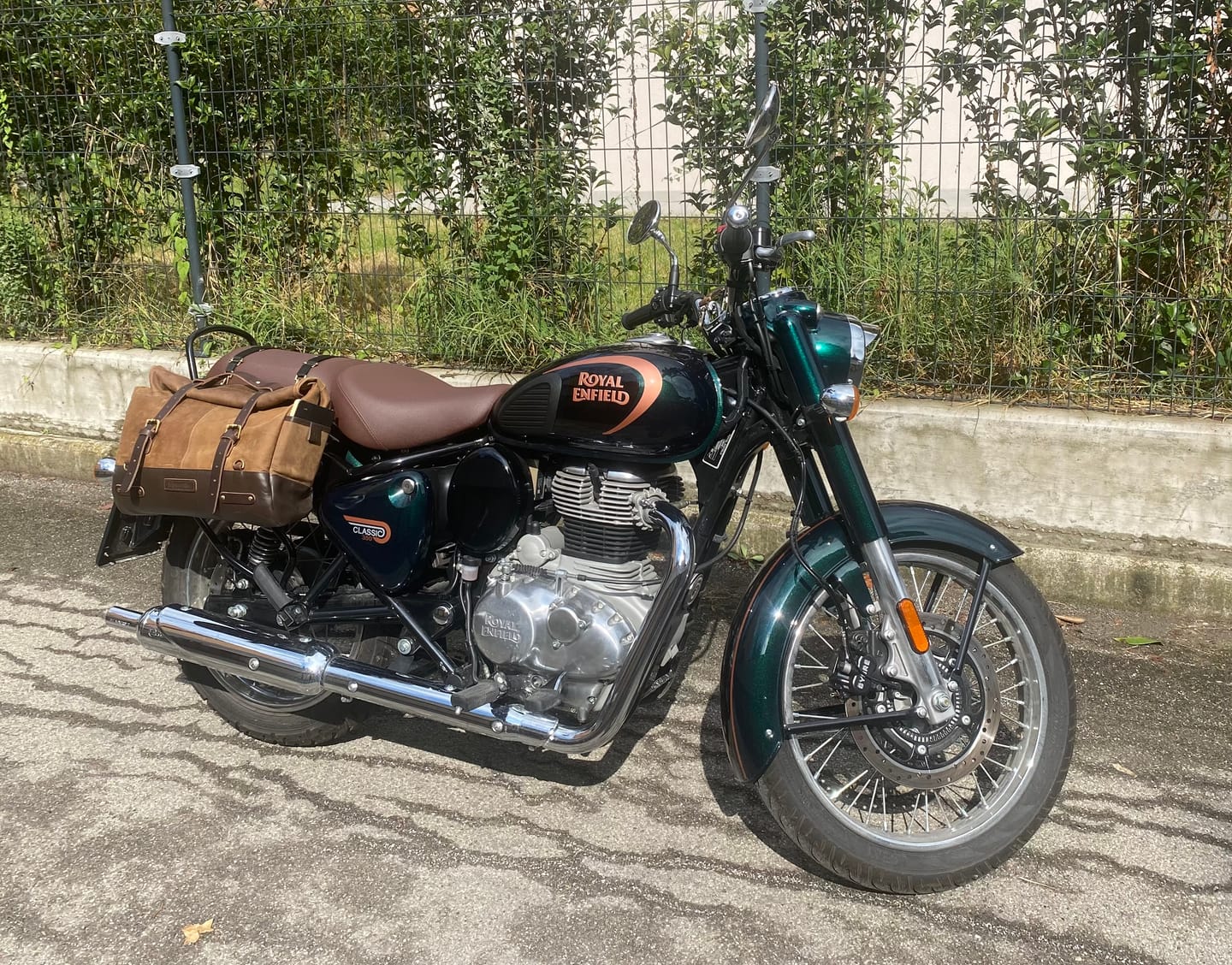Customer photo review of outlaw saddlebag