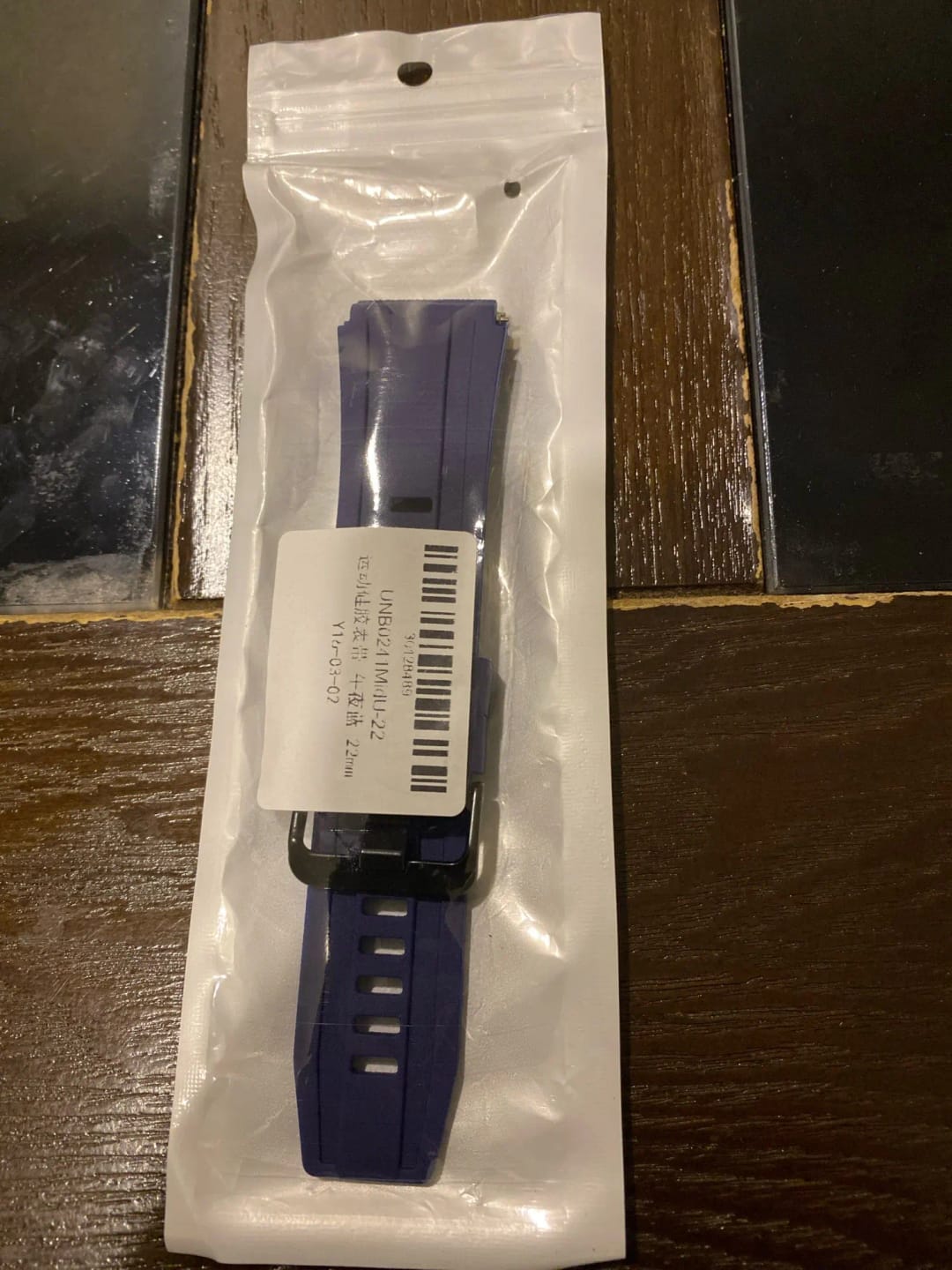 Customer photo review of Silicone Band 22mm Replacement Strap For Huawei Ultimate Smartwatch GT4 GT2 Pro — Black | KIMLUD