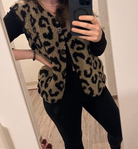 Customer photo review of Leo Teddy Weste - Braun/Taupe