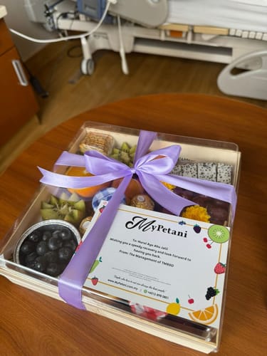Customer photo review of Bukit Gasing Gold Fruit Grazing Platter [Malaysia]