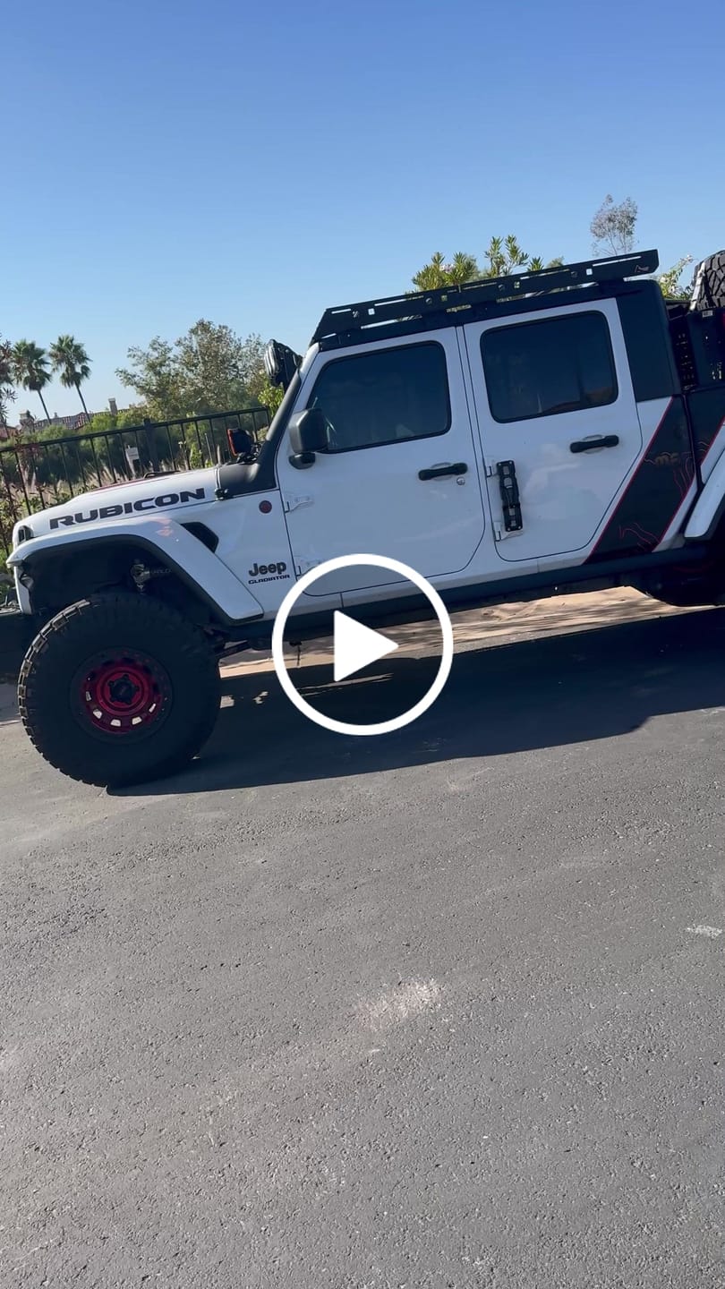 Customer video review of Modular Roof Rack for the Jeep gladiator