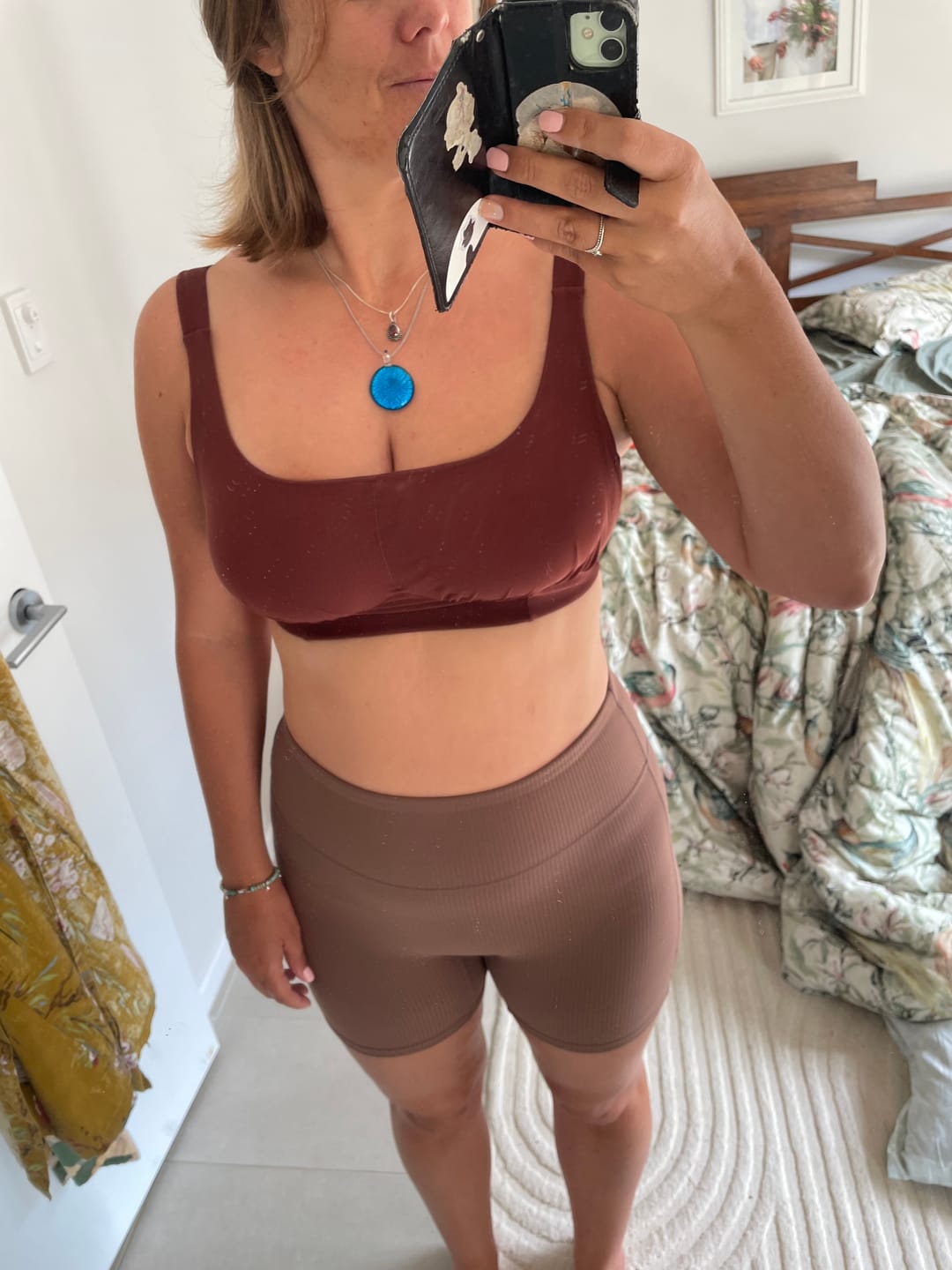 Customer photo review of BUSTY BASICS CROP - CLOVE