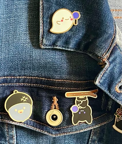 Customer photo review of [PREORDER] Bat ARMY Pin