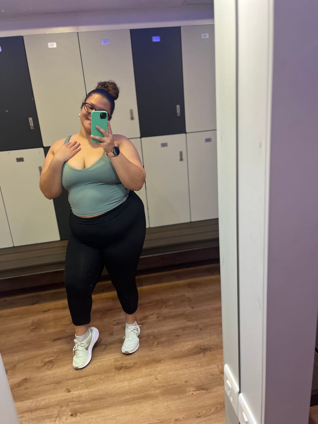 Customer photo review of U-shaped Cut Energy Longline Sports Bra