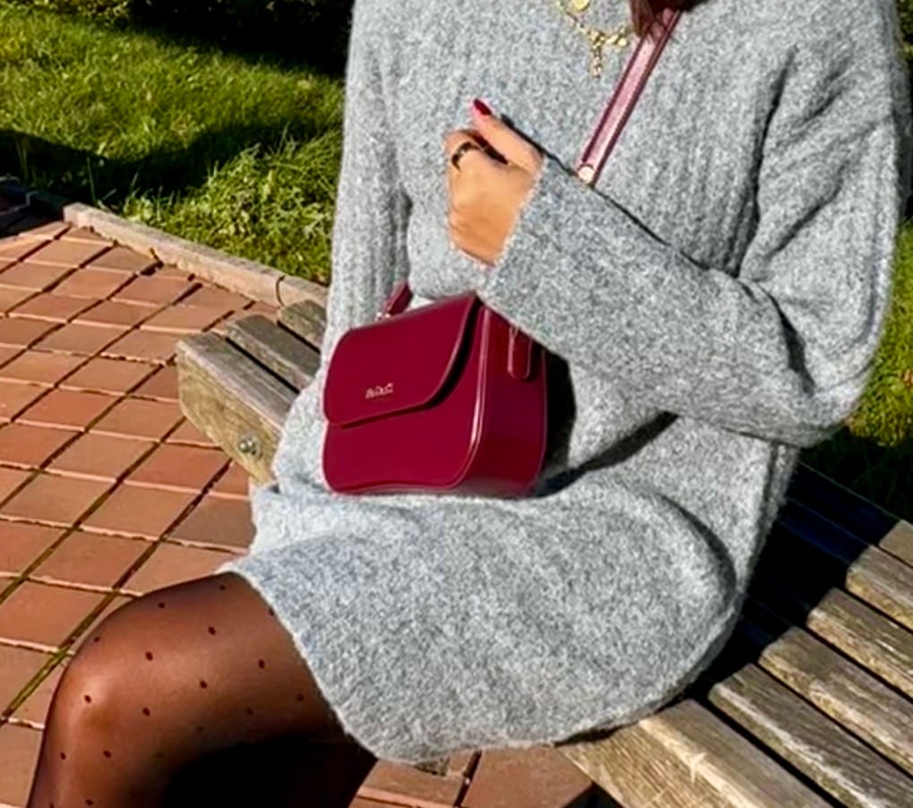 Customer photo review of CHLOIE - BURGUNDY