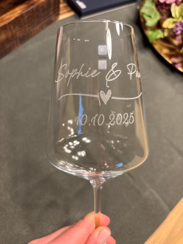 Kundenbewertung mit Foto zu Leonardo Gläser mit Gravur im "Wedding Love" Design als Set