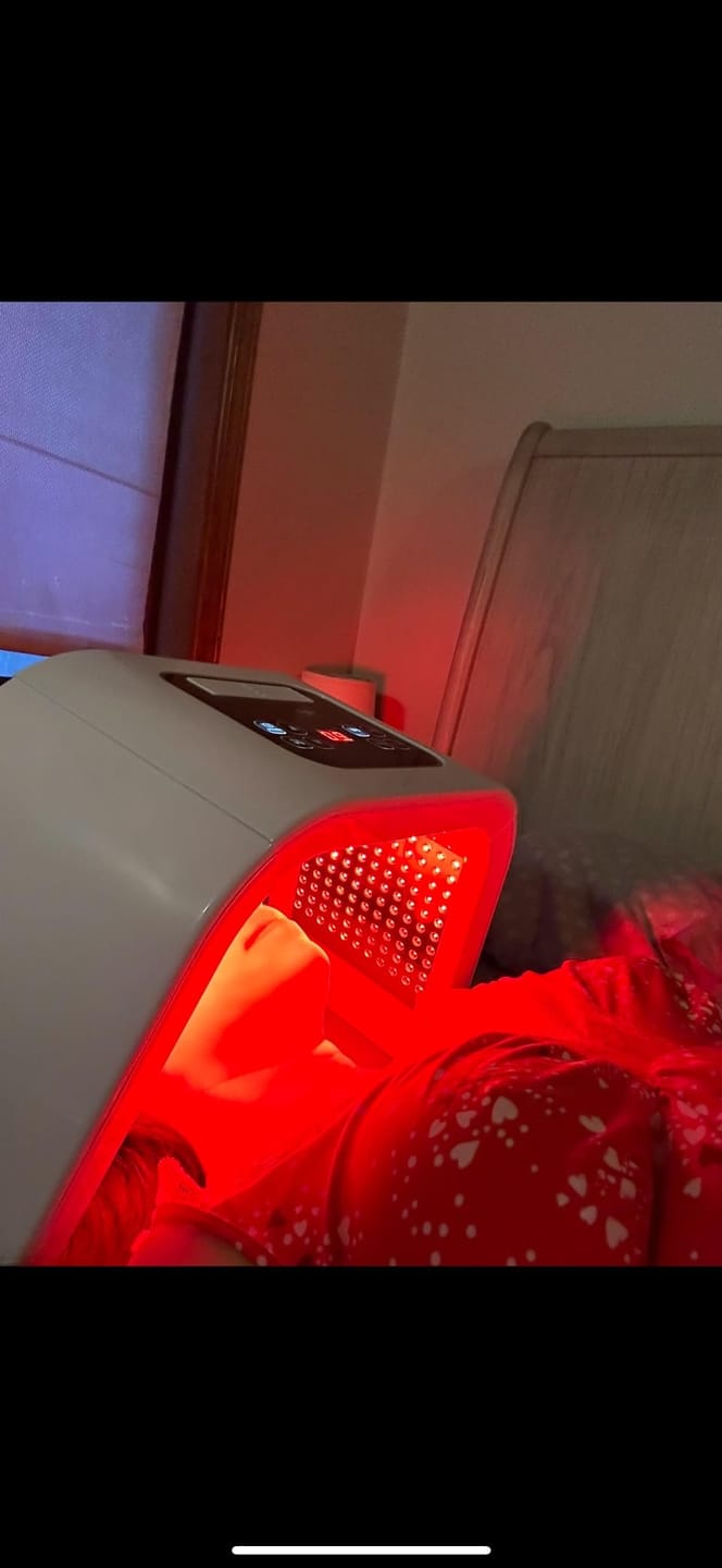 Customer photo review of Nicebeam LED Light Therapy Time Machine for Face & Full Body