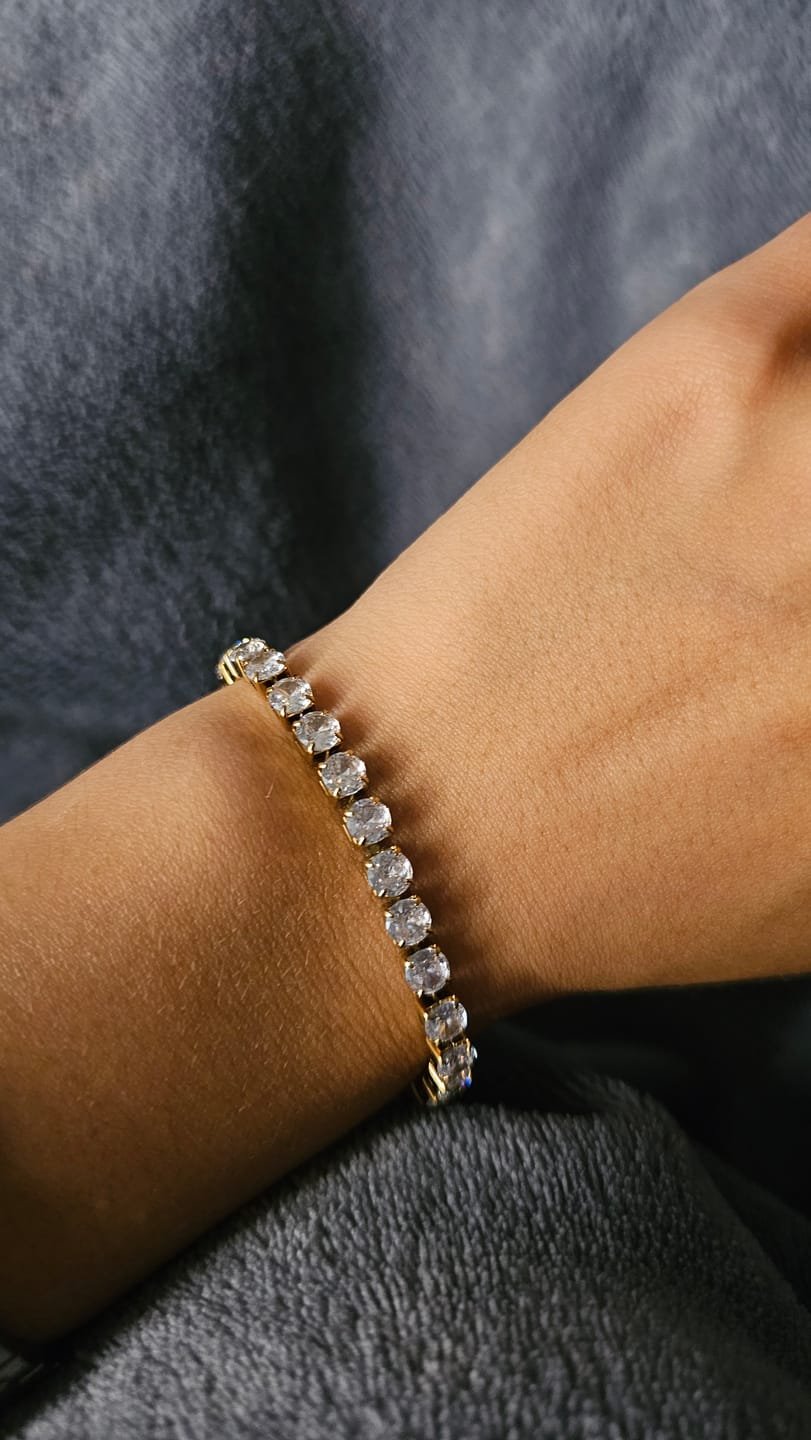 Customer photo review of Tennis Armband | 18K vergoldet