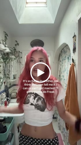 Customer video review of pucker up baby tee