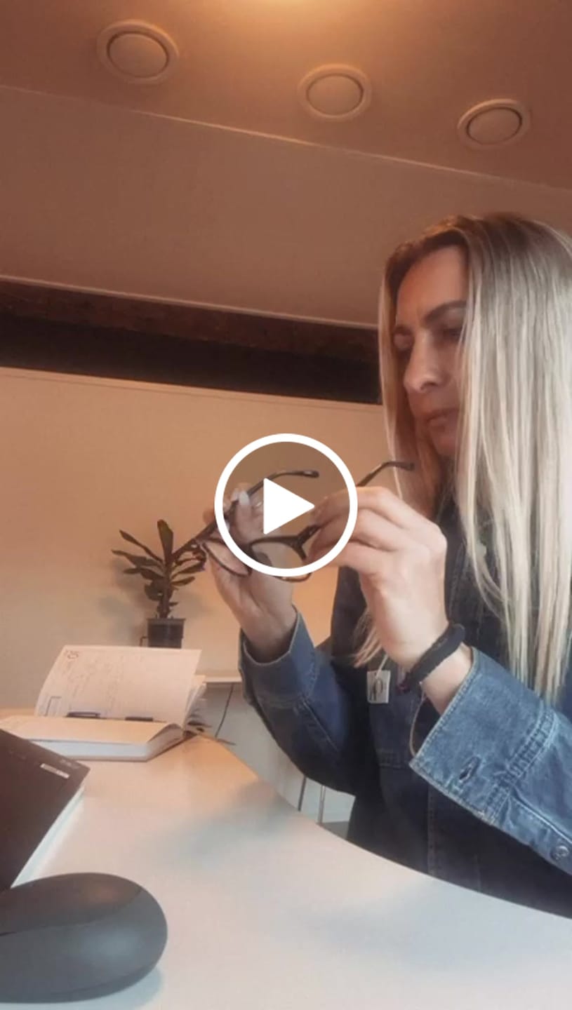 Customer video review of 01 Black