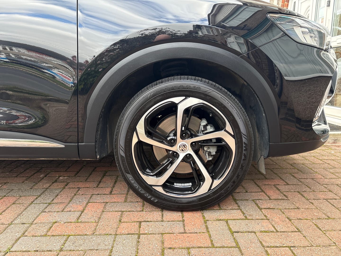 Customer photo review of Revolution - Tyre & Trim Gel