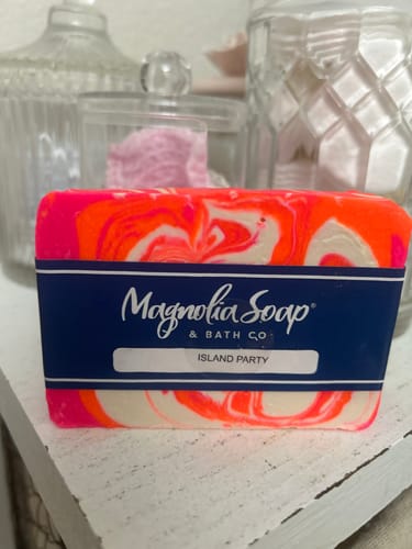 Customer photo review of Island Party