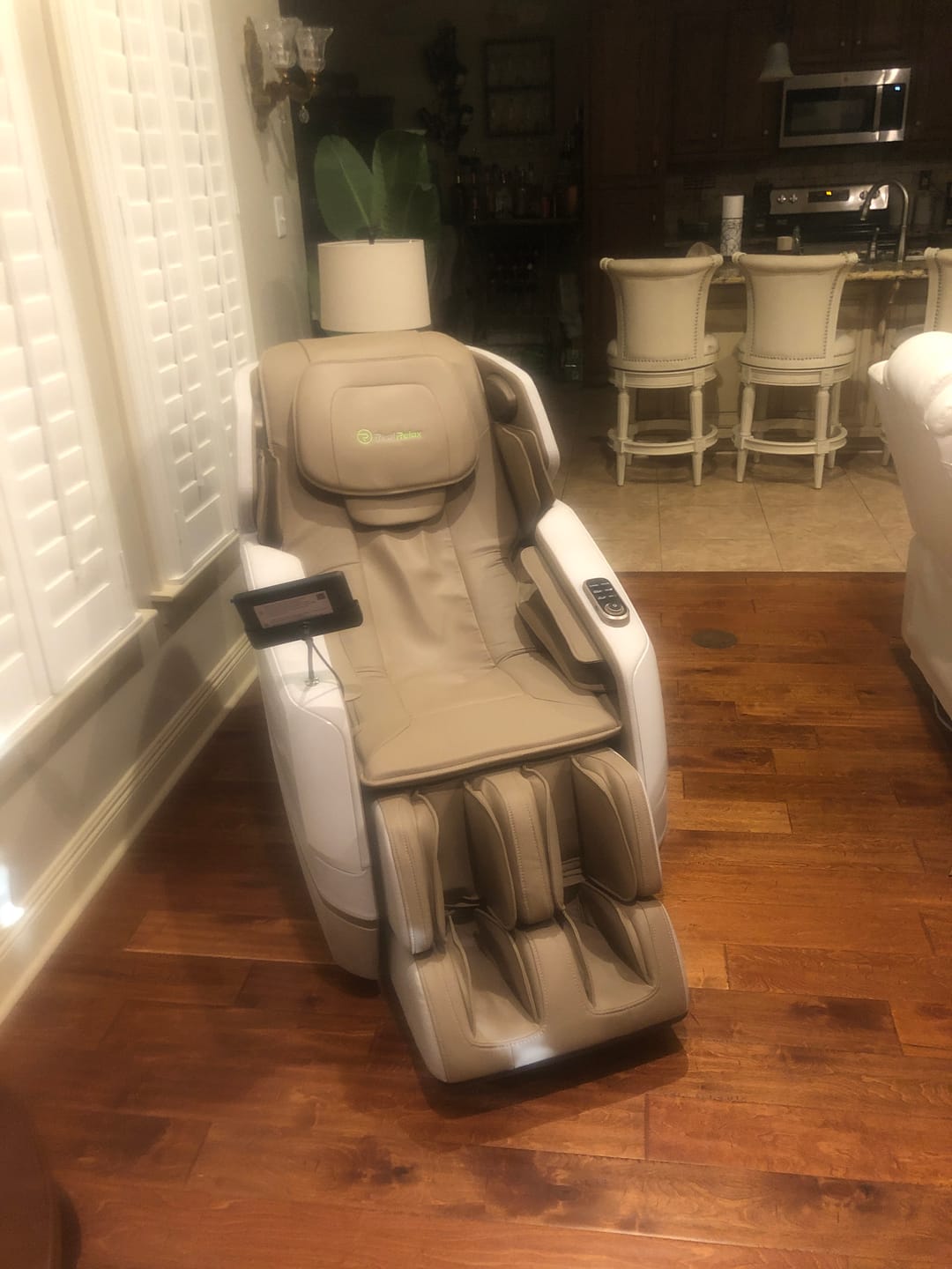 Customer photo review of Favor-27 3D Massage Chair Khaki