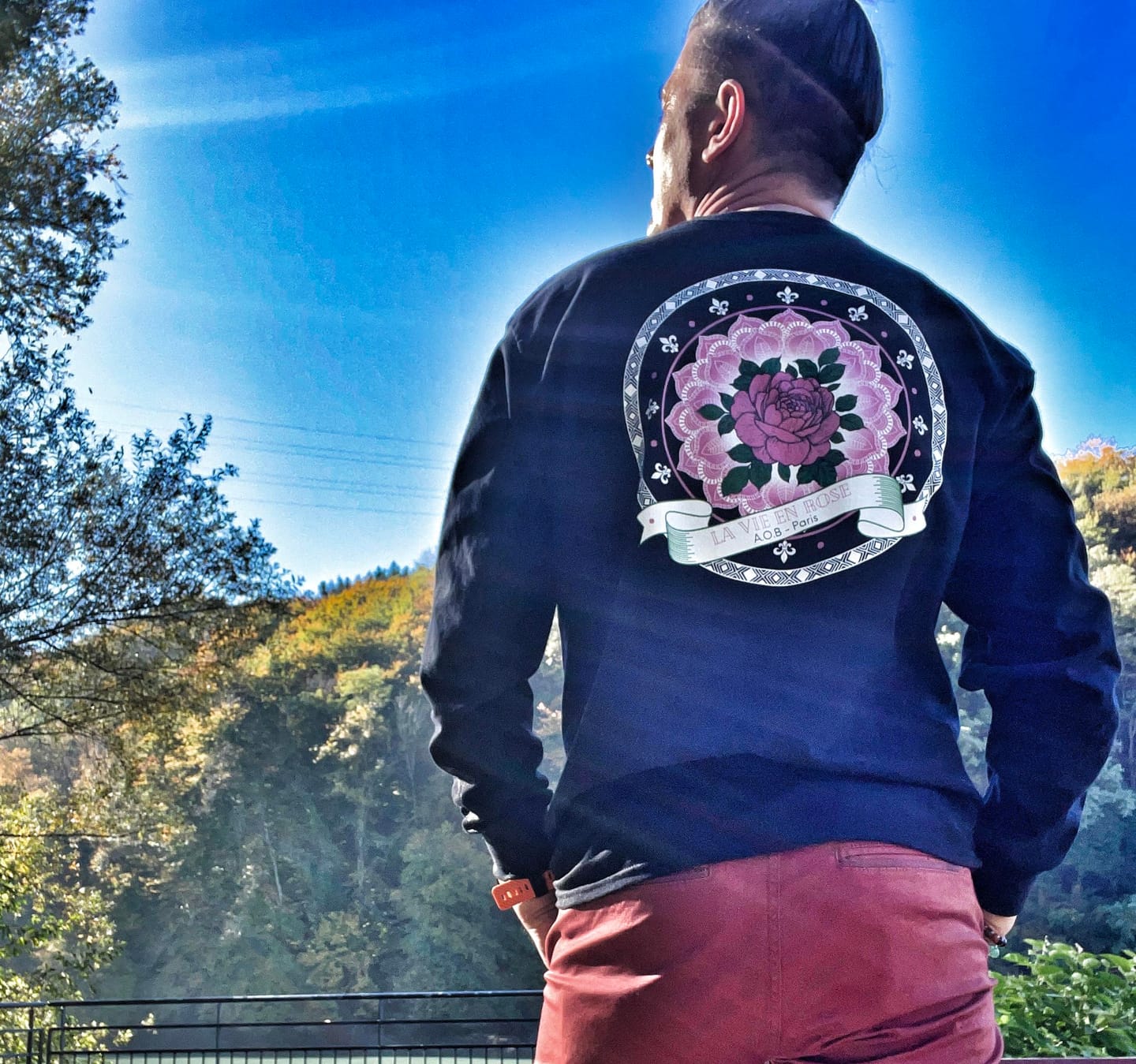 Customer photo review of LE T-SHIRT MANCHES LONGUES "LA VIE EN ROSE"