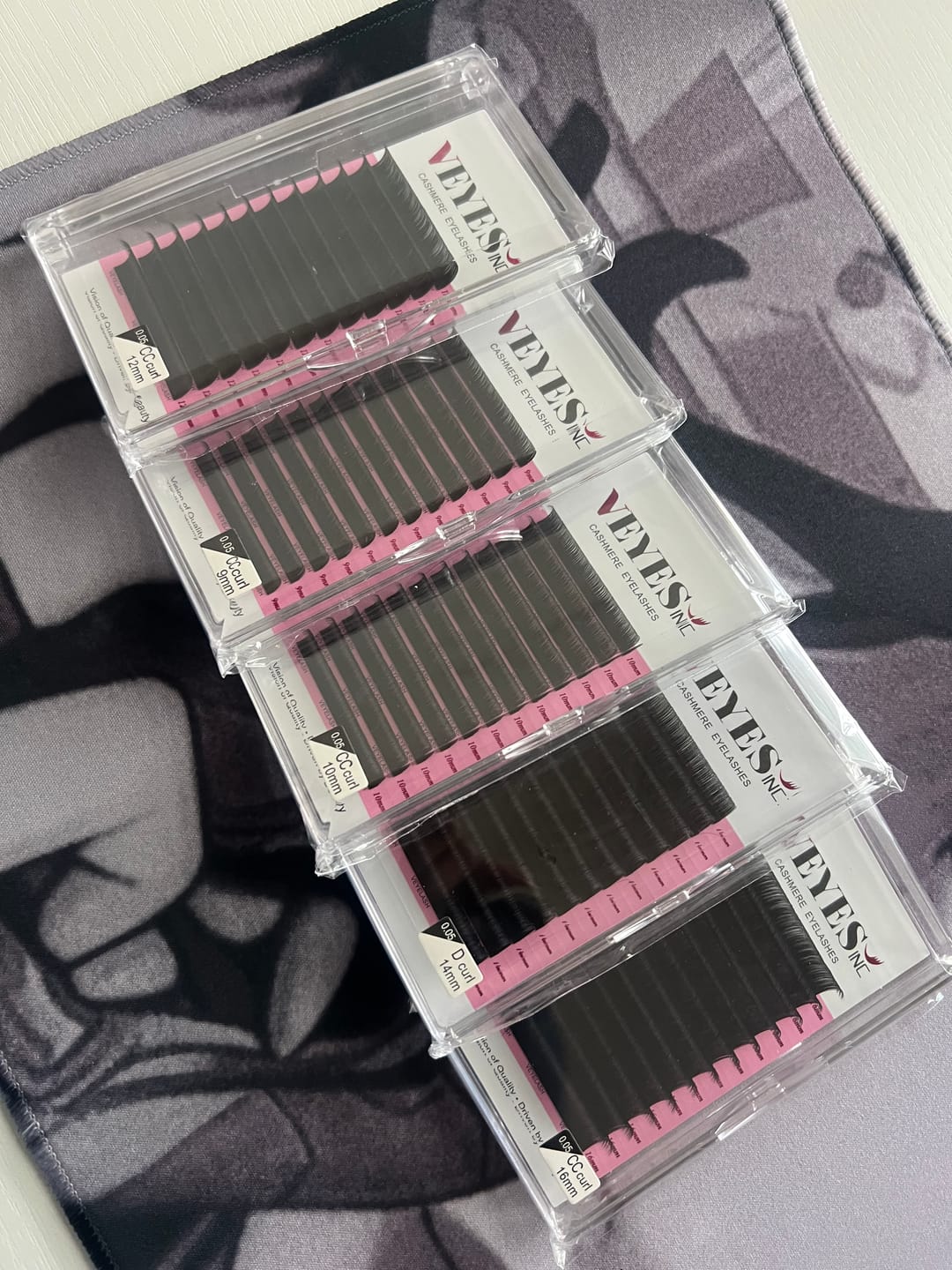 Customer photo review of Cashmere Fauxmink Lashes