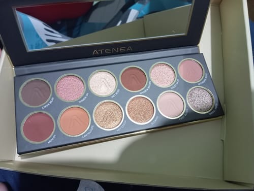 Customer photo review of BASE DE MAQUILLAJE LÍQUIDA 1ST SCENE