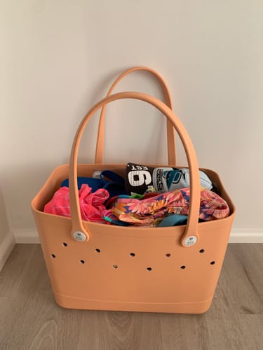 Customer photo review of Maxi Tribe Bag in Sorbet Sunset - Limited Edition