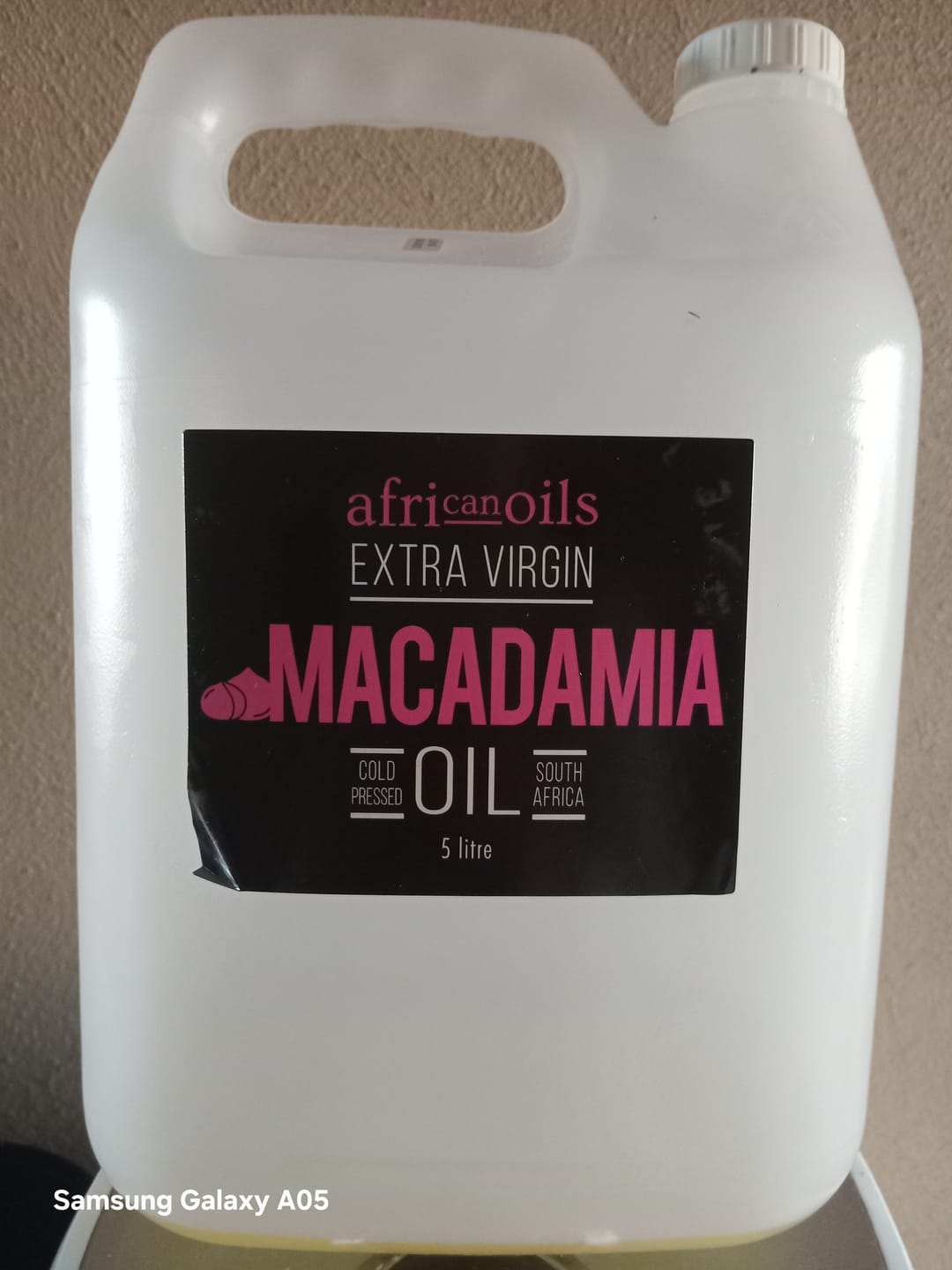 Customer photo review of 5L Cold-Pressed Macadamia Oil - Mbombela