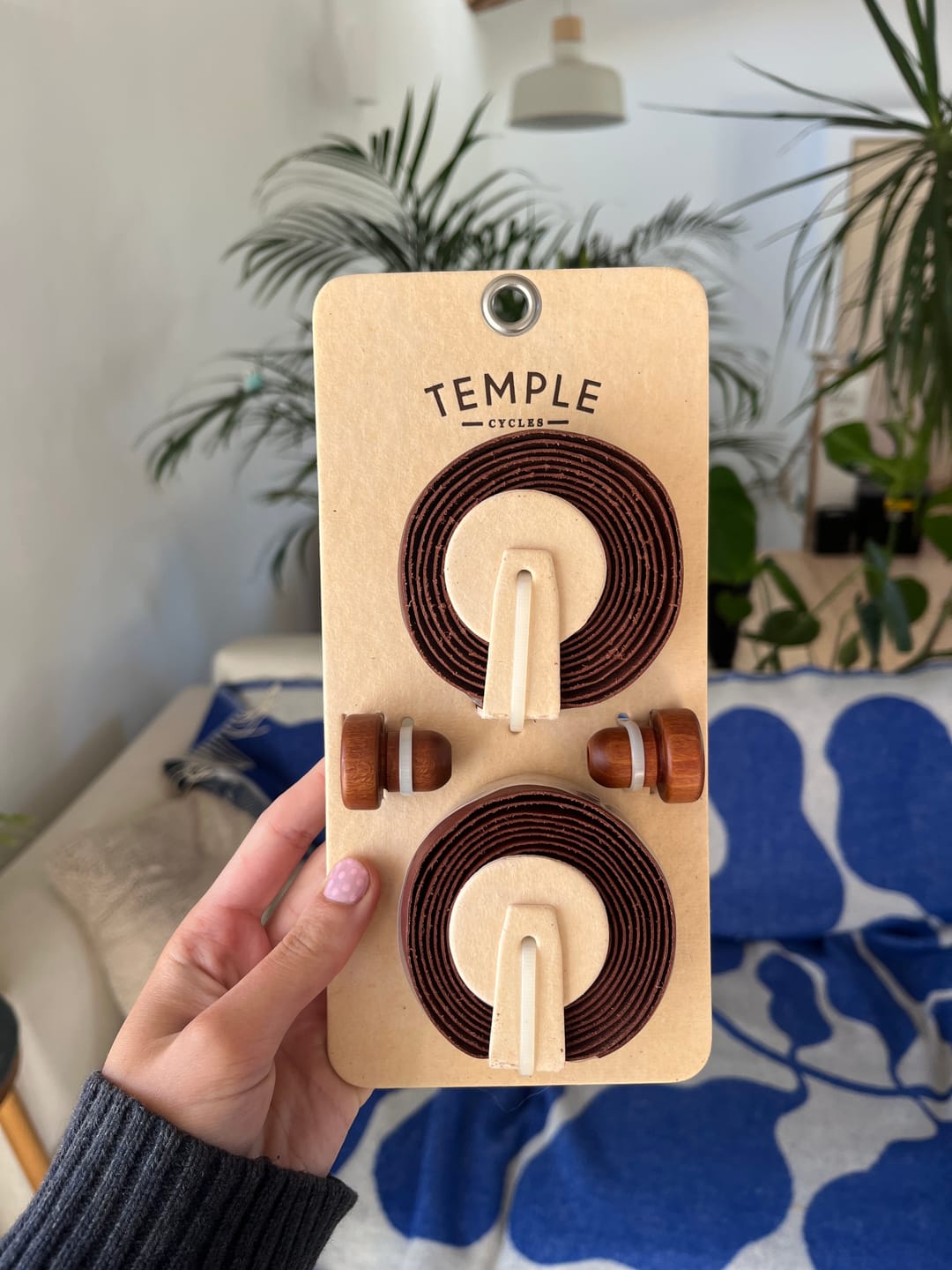 Customer photo review of Temple Leather Bar Wrap