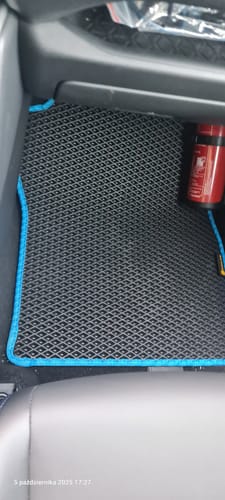 Customer photo review of Dywaniki samochodowe na zamówienie - Przód i tył