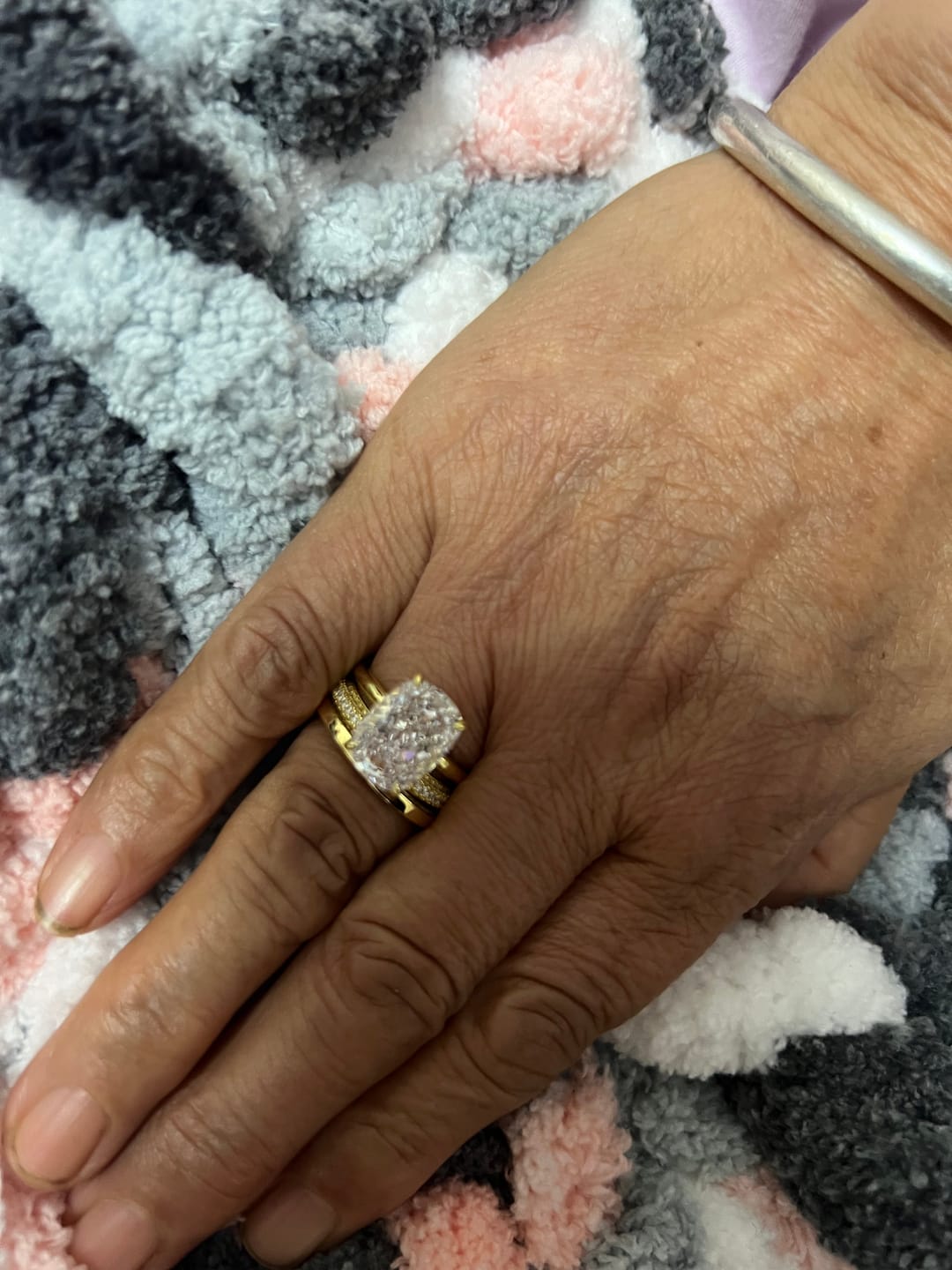 Customer photo review of S925 3PC Wedding Sets 6.5Ct Elongated Cushion Cut Wedding Ring Set With Classic Wedding Bands