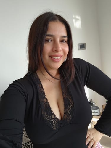 Customer photo review of TOP SIENNA ENCAJE NEGRO