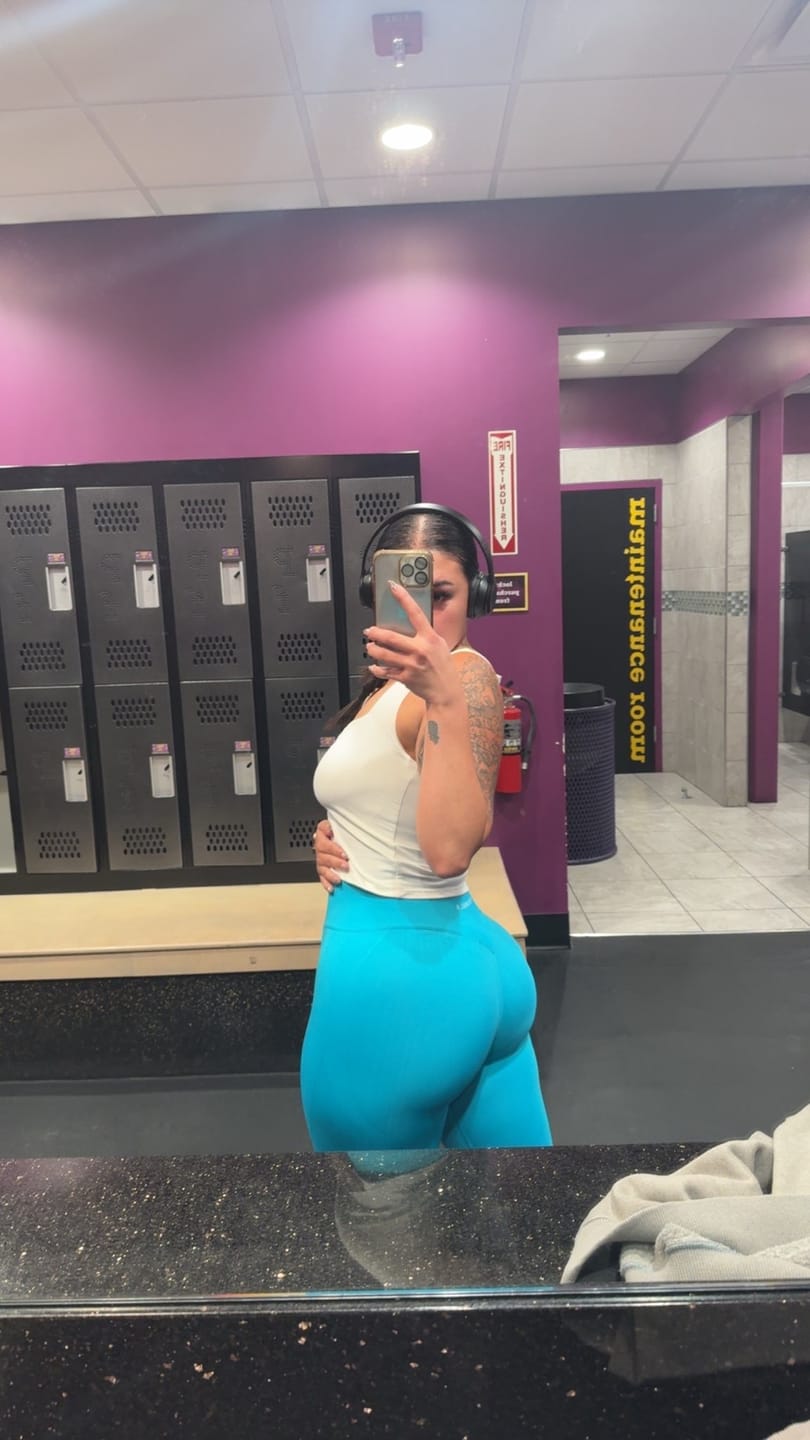 Customer photo review of W252 Curve hourglass Leggings