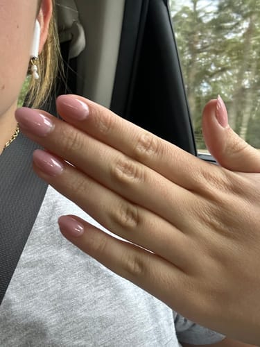 Customer photo review of Rosette | Salon Quality Press-on Nails Kit – Short Oval Soft Rose Pink Soap Nail