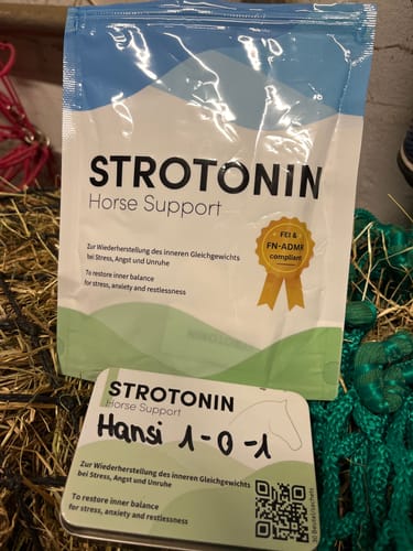 Customer photo review of Strotonin Horse Support