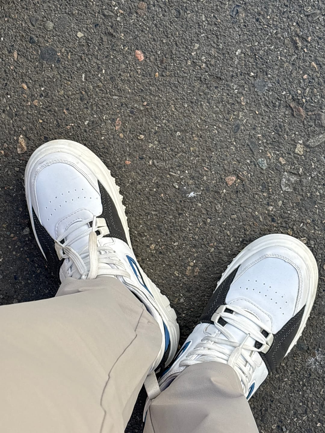 Customer photo review of Bacca Bucci EVOLVE - The Ultimate Low-Top Sneakers for Men