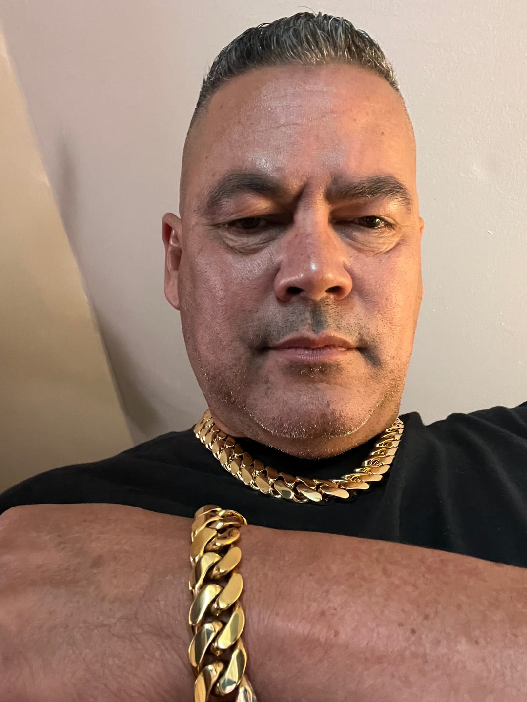 Customer photo review of 20mm Solid 18k Gold Plated Miami Cuban Link Chain