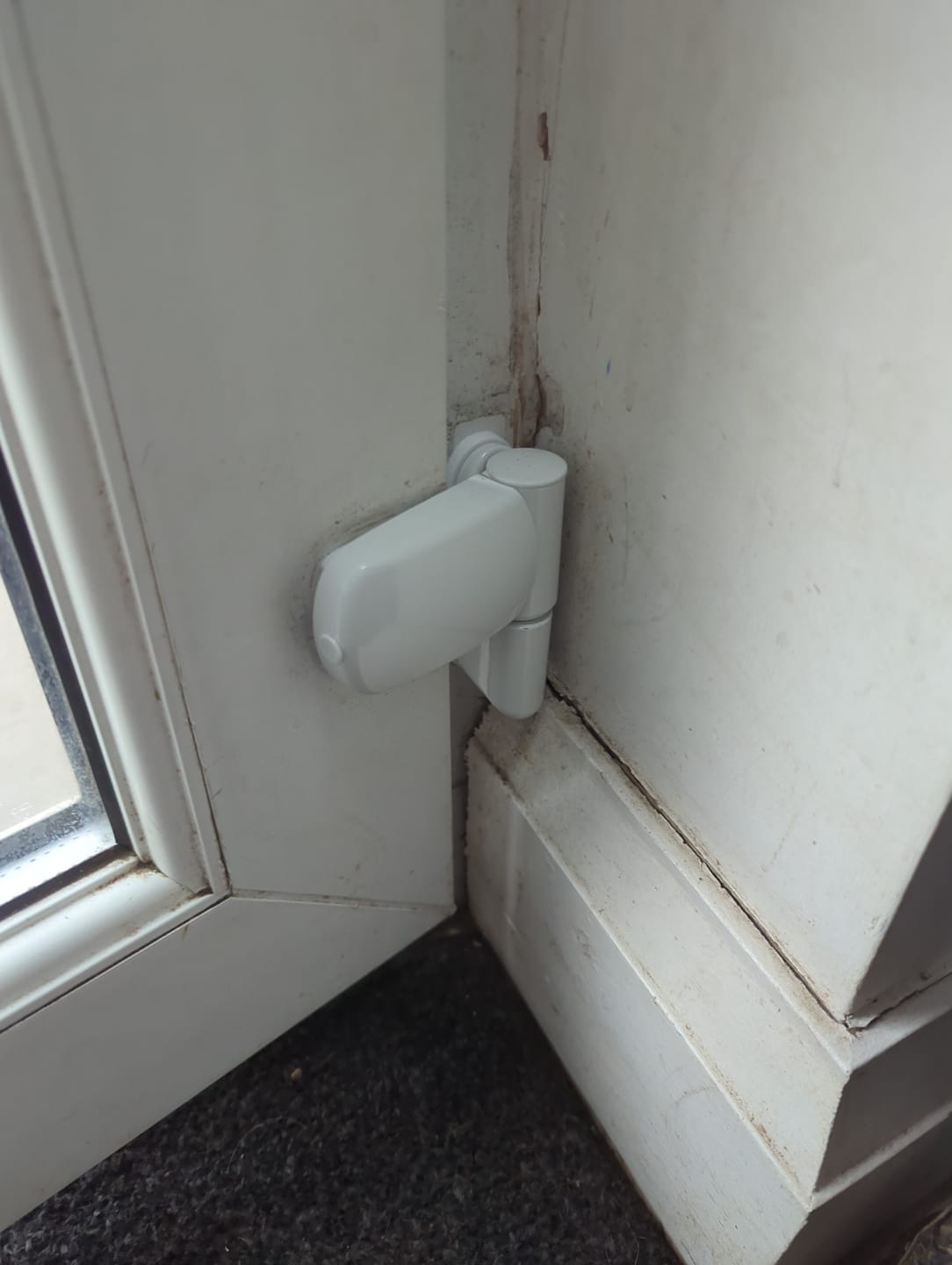 Customer photo review of Upvc Double Glazing Door Flag Hinge Adjustable (White)