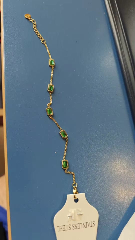 Customer photo review of Gem Emerald Bracelet