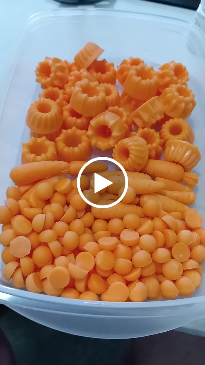 Customer video review of Fragancia CARROT CAKE