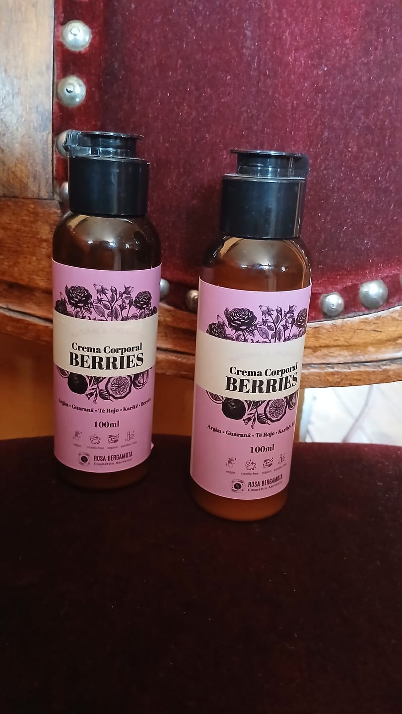 Customer photo review of 2x1 Crema Corporal Anti Celulitis Berries