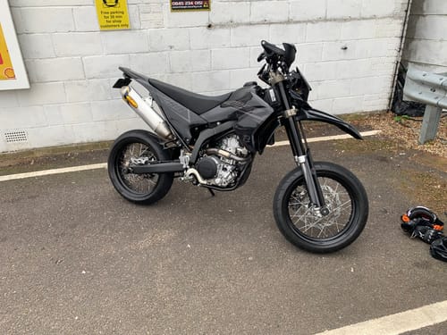 Customer photo review of Gloss Finish