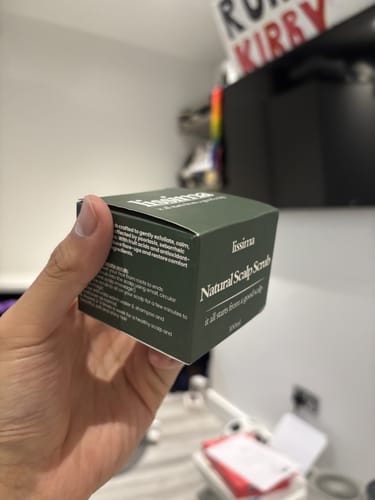 Customer photo review of LISSIMA Natural Scalp Scrub – for Flaky, Itchy, Irritated Scalp (Sensitive Care)