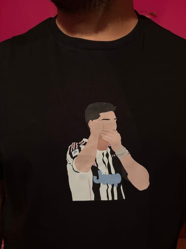 Elisabetta A. review of T-Shirt HA COLPITO ADZIC image 1 out of 2