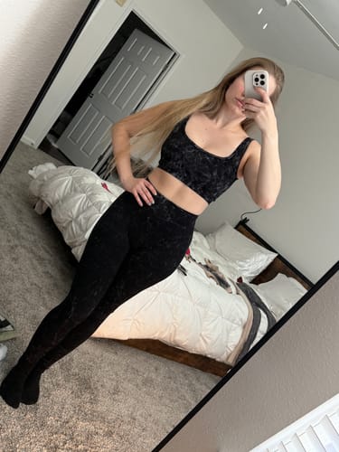 Customer photo review of Sports Bra Marble Top Black