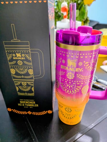 Customer photo review of Stanley Quencher H2.0 Flowstate™ Tumbler Sunrise Catrina | 887ML