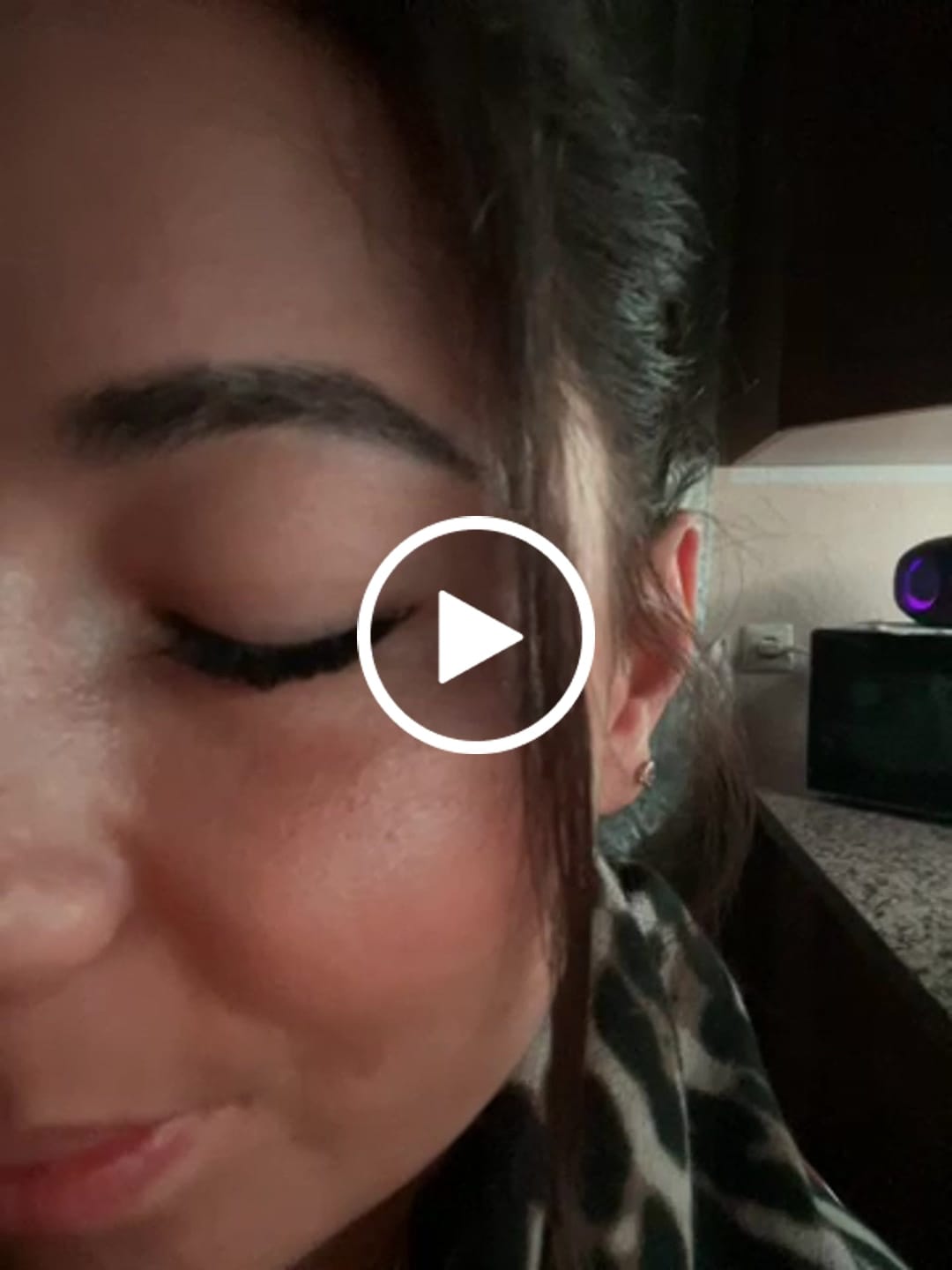 Customer video review of THE NO FILTER DIY MONATSBOX (14mm)